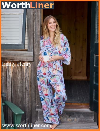 Emily Henry Physical Appearance